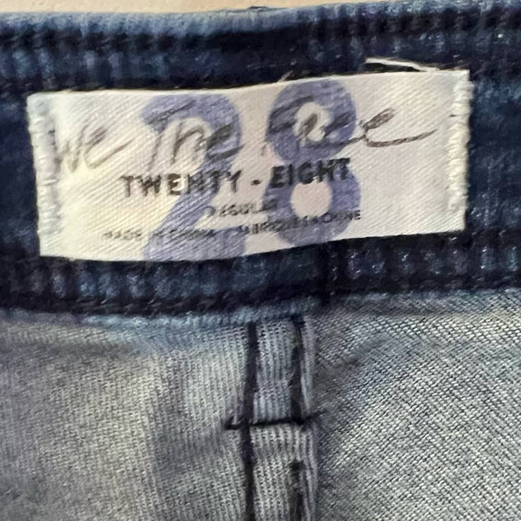 We The Free Gummy Pull-on Flare Leg Jeans In Denim Blue size 28 - Picture 4 of 8